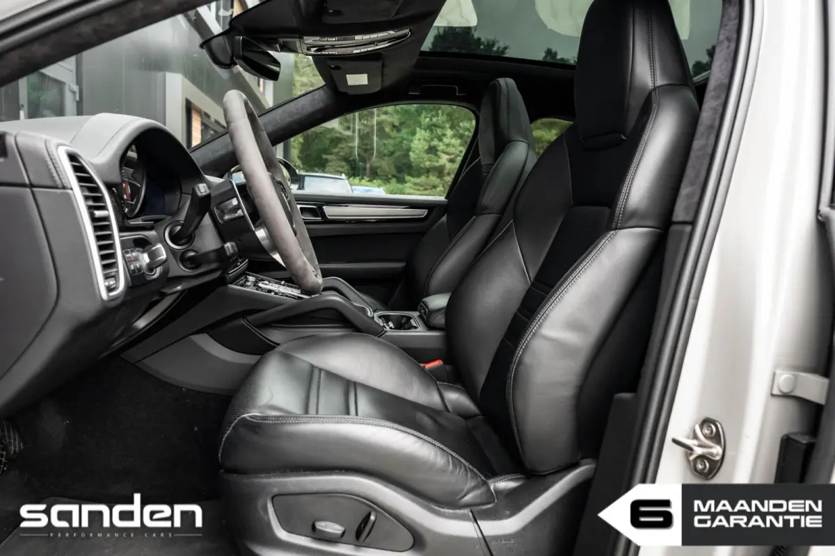 E-Hybrid Platinum Edition|Krijt|Pano