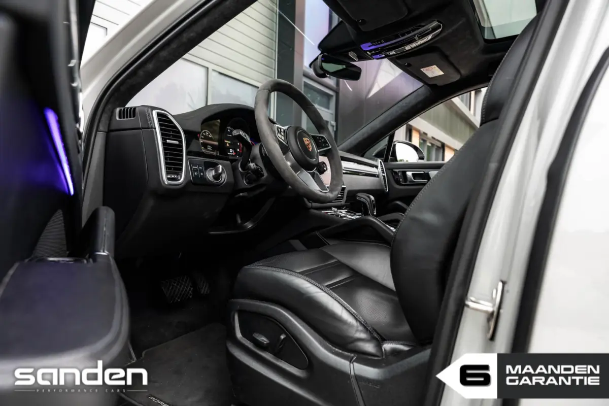 E-Hybrid Platinum Edition|Krijt|Pano
