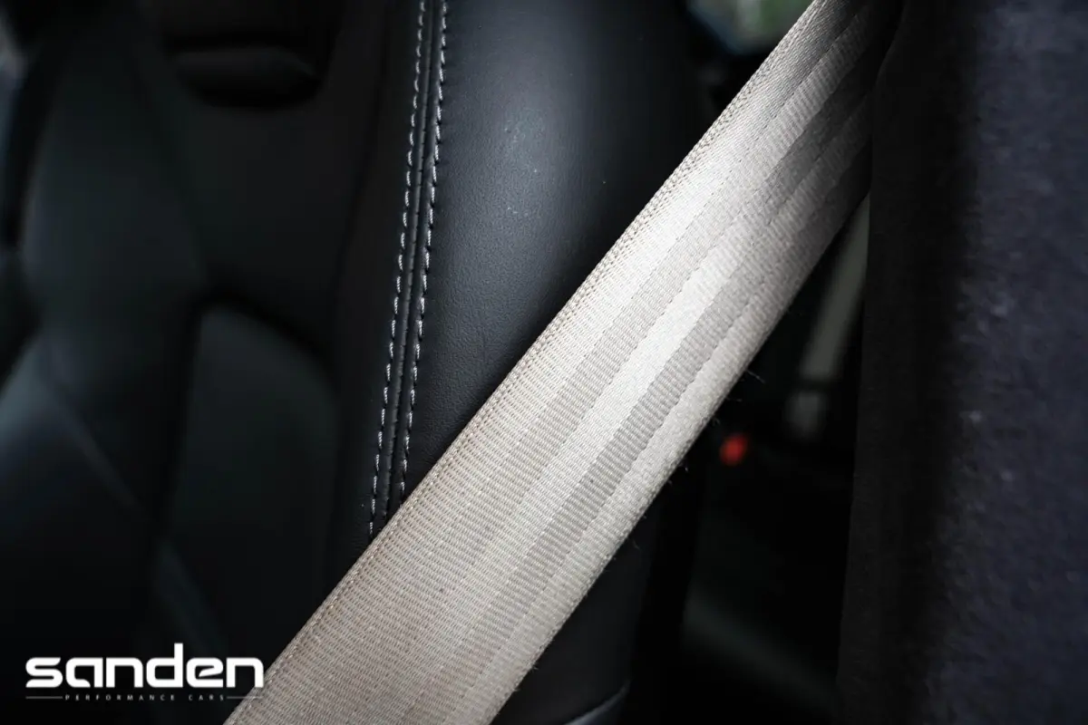 E-Hybrid Platinum Edition|Krijt|Pano