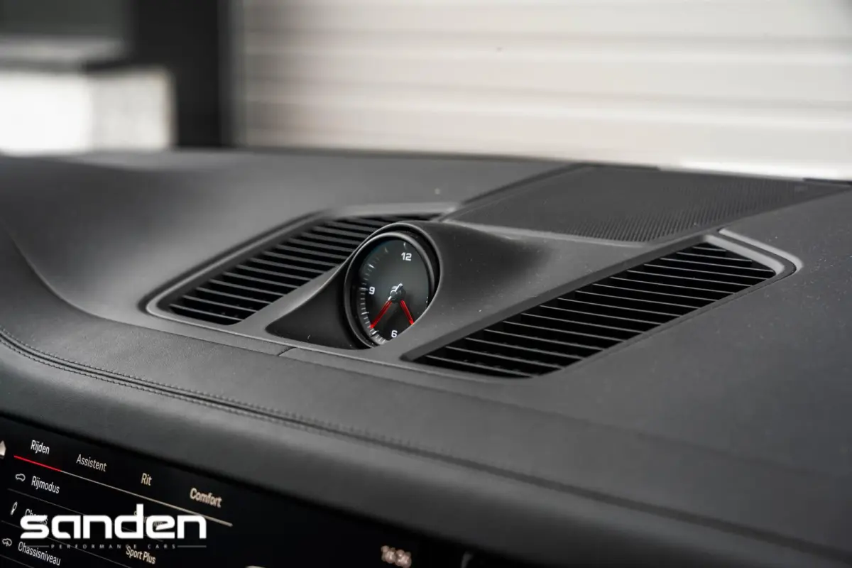 E-Hybrid Platinum Edition|Krijt|Pano