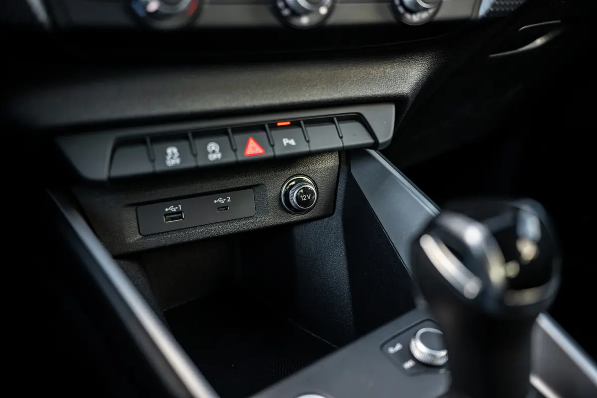 Dealer Onderhouden|Acc Lane-Assist|Carplay|Led|Garantie
