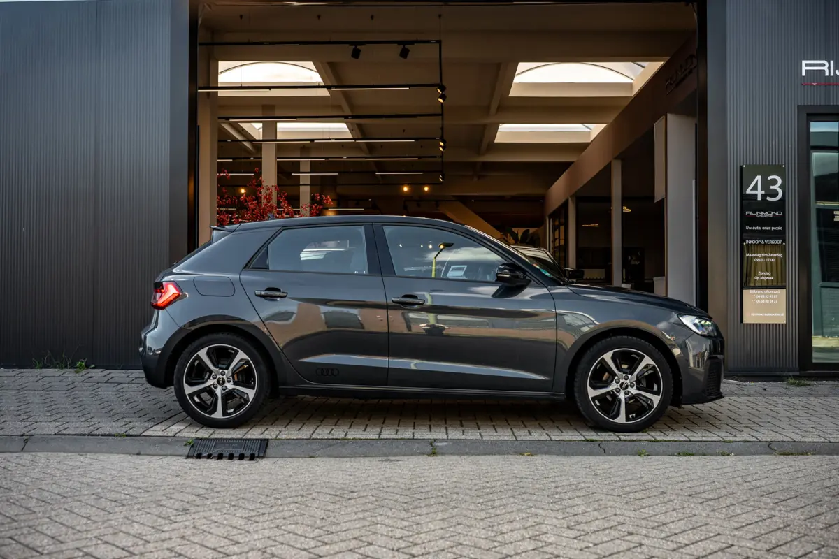 Dealer Onderhouden|Acc Lane-Assist|Carplay|Led|Garantie