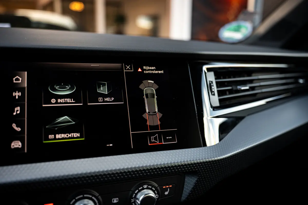 Dealer Onderhouden|Acc Lane-Assist|Carplay|Led|Garantie
