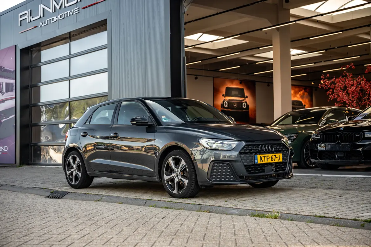 Dealer Onderhouden|Acc Lane-Assist|Carplay|Led|Garantie