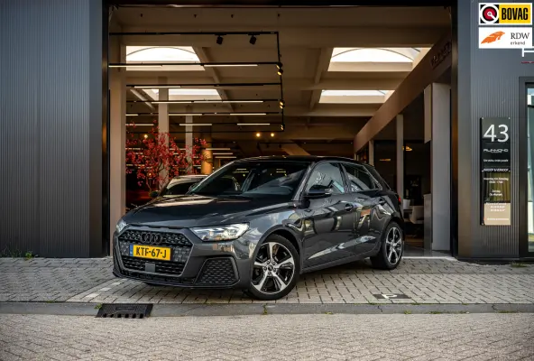 Dealer Onderhouden|Acc Lane-Assist|Carplay|Led|Garantie