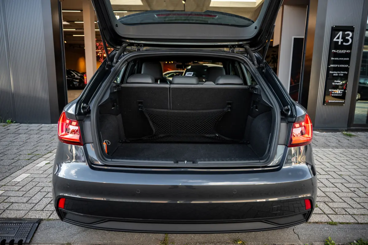 Dealer Onderhouden|Acc Lane-Assist|Carplay|Led|Garantie