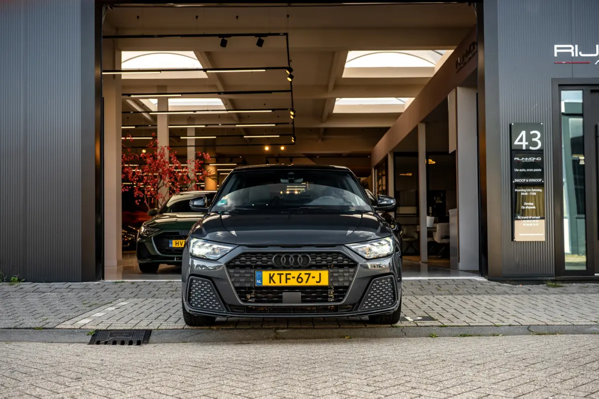 Dealer Onderhouden|Acc Lane-Assist|Carplay|Led|Garantie