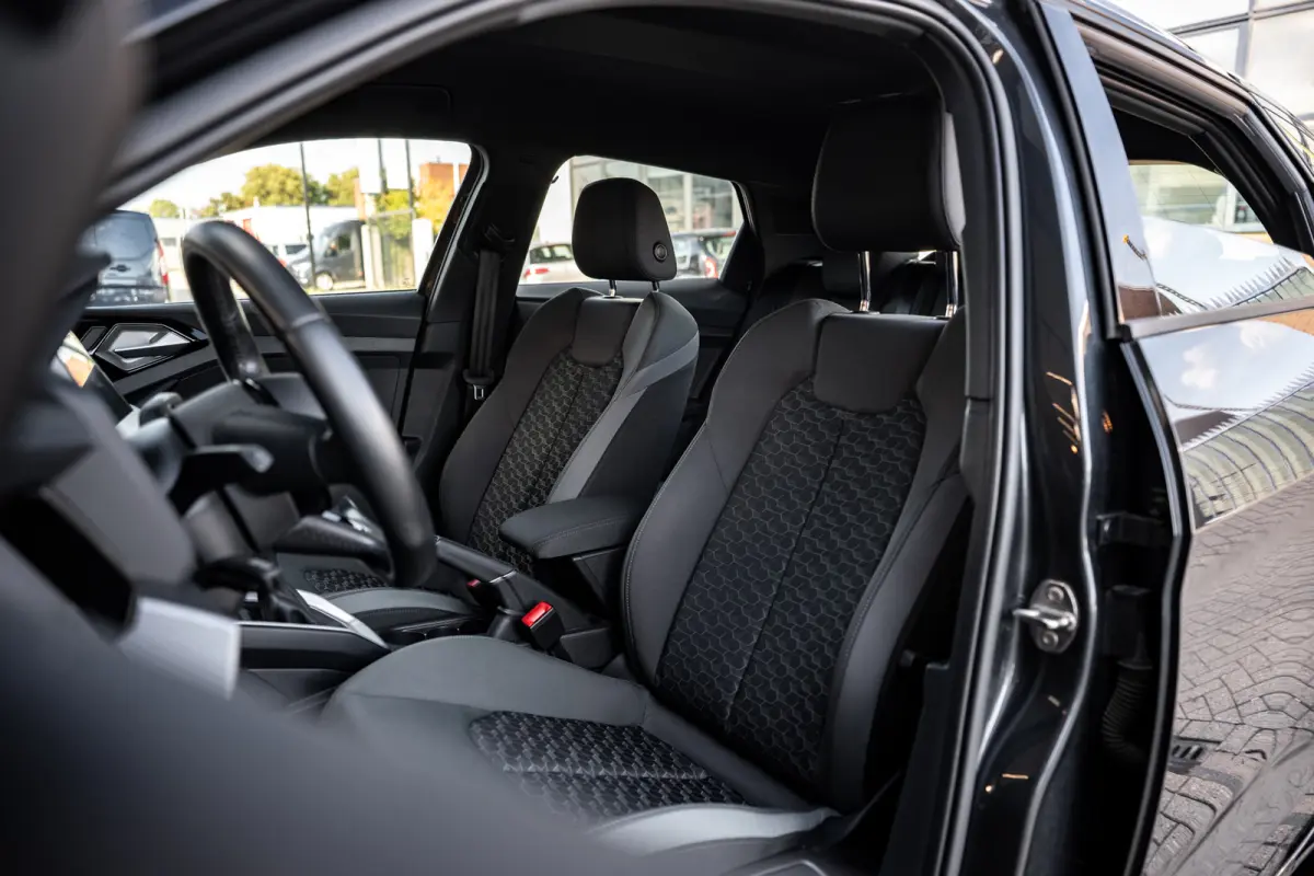 Dealer Onderhouden|Acc Lane-Assist|Carplay|Led|Garantie