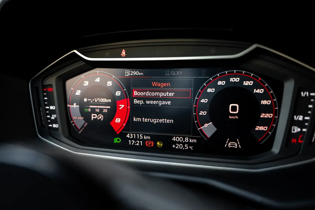 Dealer Onderhouden|Acc Lane-Assist|Carplay|Led|Garantie