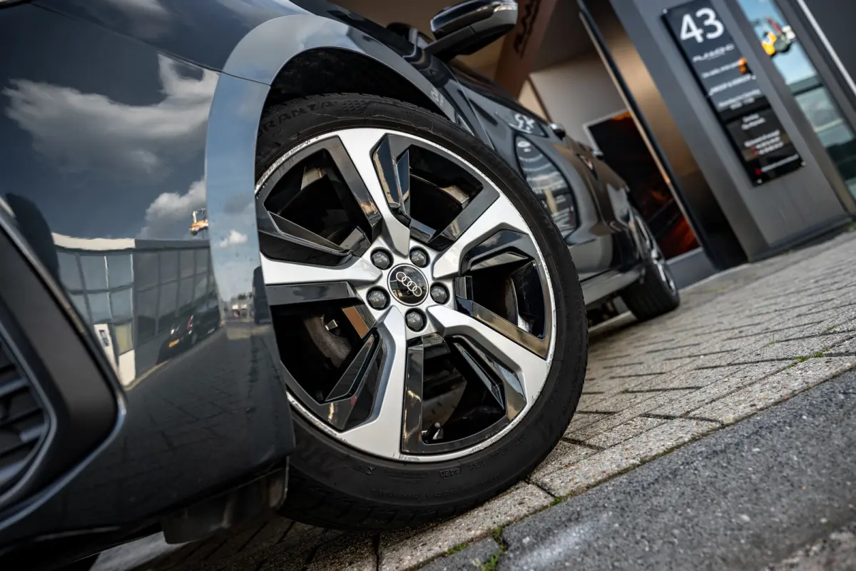 Dealer Onderhouden|Acc Lane-Assist|Carplay|Led|Garantie