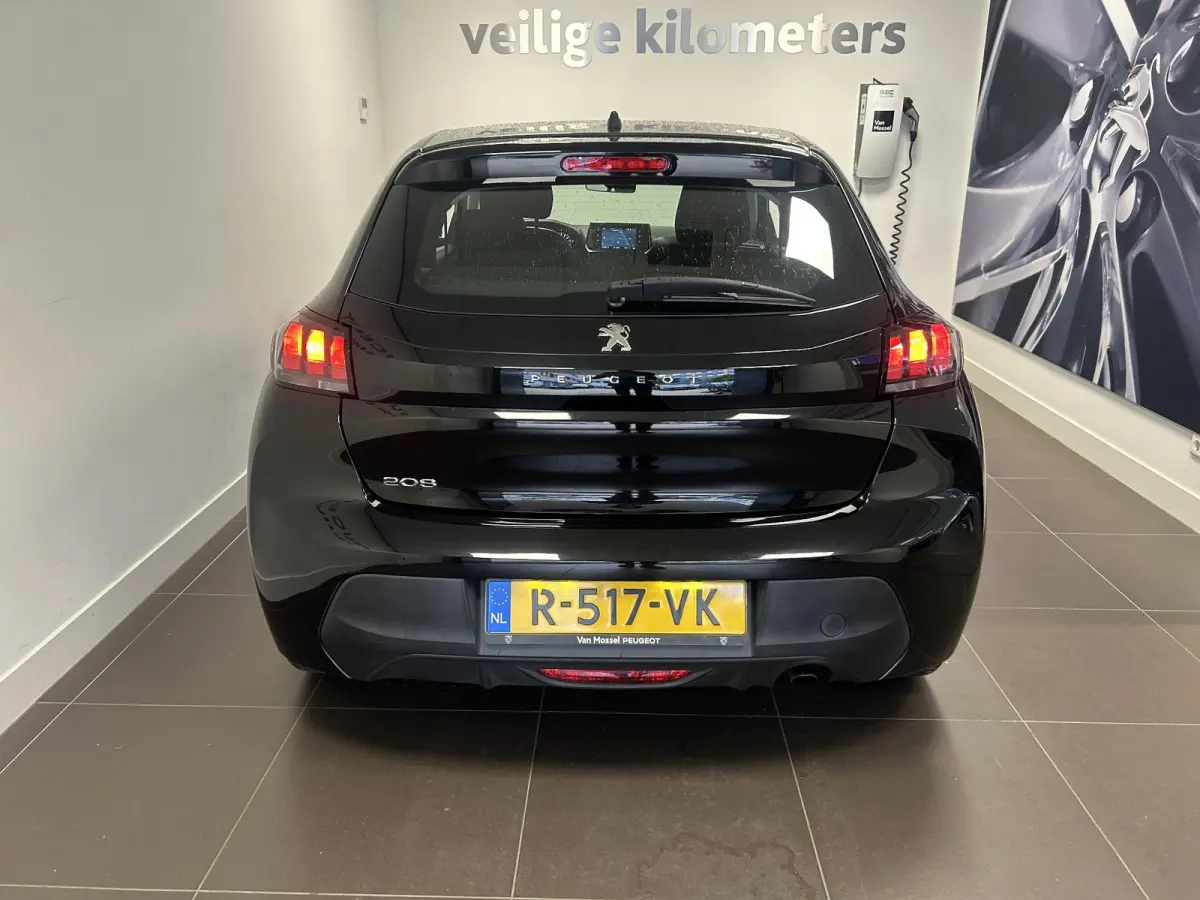 1.2 PureTech Active | Parkeerhulp | Cruise Control | Airco | Apple CarPlay/Android Auto