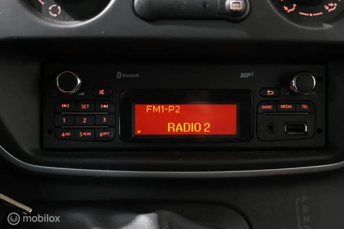Z.E. Inclusief Accu - Bluetooth - Radio - Elektrische ramen