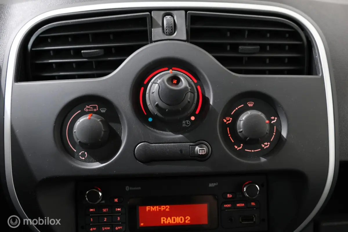 Z.E. Inclusief Accu - Bluetooth - Radio - Elektrische ramen