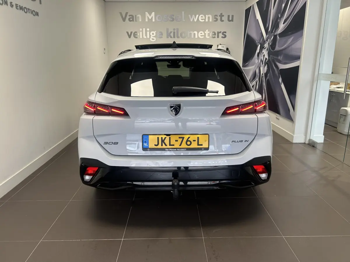 1.6 Plug-in Hybrid 195 GT | Panoramisch schuifdak | 360 Camera | Trekhaak | Apple CarPlay/Android Auto