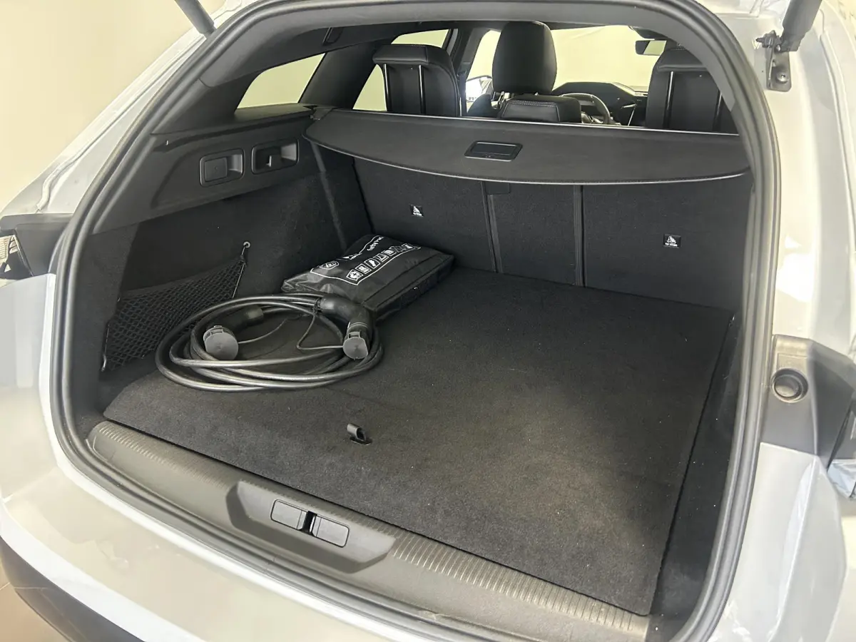 1.6 Plug-in Hybrid 195 GT | Panoramisch schuifdak | 360 Camera | Trekhaak | Apple CarPlay/Android Auto