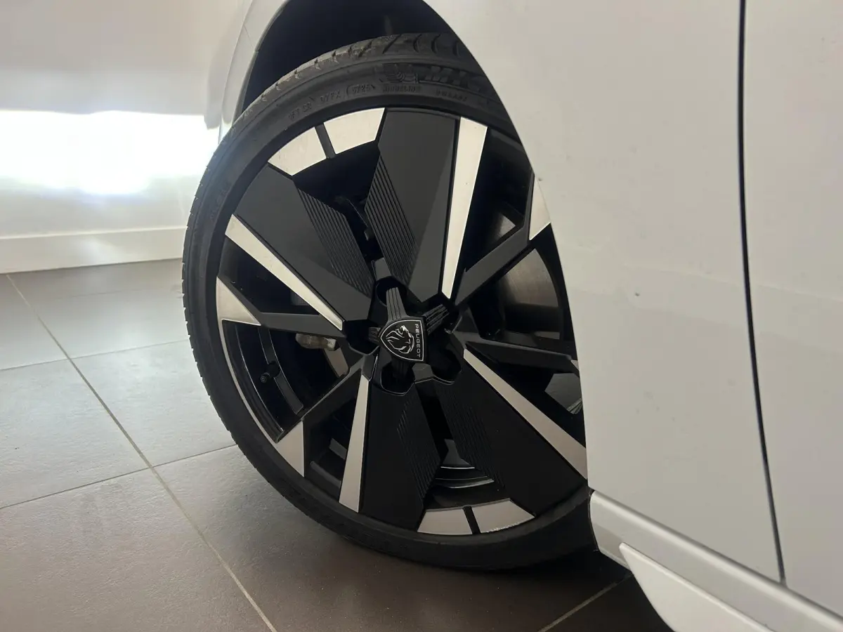 1.6 Plug-in Hybrid 195 GT | Panoramisch schuifdak | 360 Camera | Trekhaak | Apple CarPlay/Android Auto