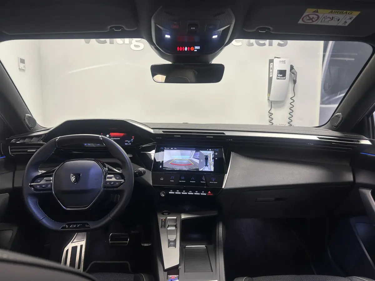 1.6 Plug-in Hybrid 195 GT | Panoramisch schuifdak | 360 Camera | Trekhaak | Apple CarPlay/Android Auto