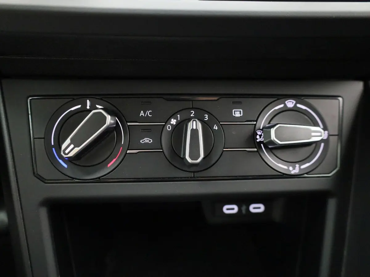 1.0 TSI | Apple Carplay / Android Auto | Cruise Control | Parkeersensoren |