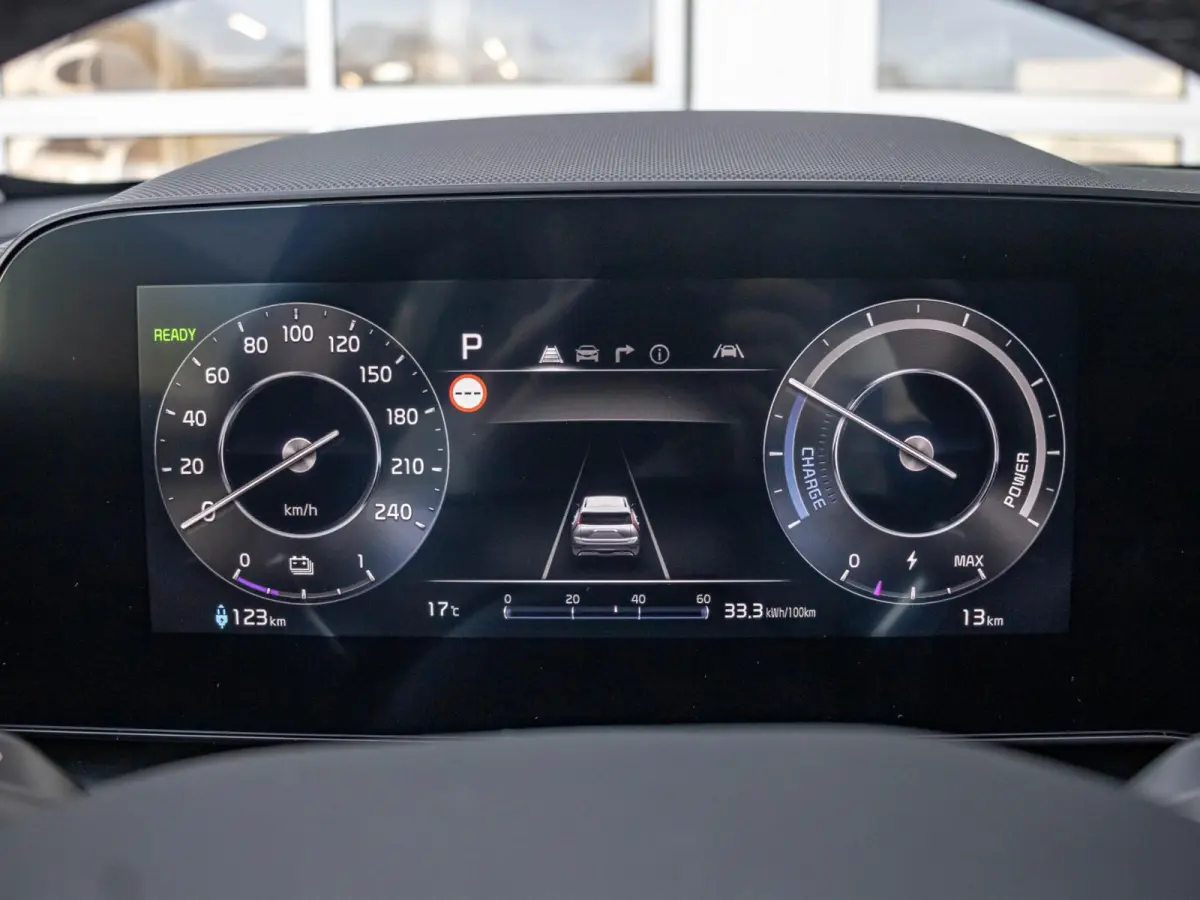 Air 64.8 kWh | Op voorraad | Direct rijden  | Clima | Camera | Apple Carplay | Stoel&Stuur Verwarming
