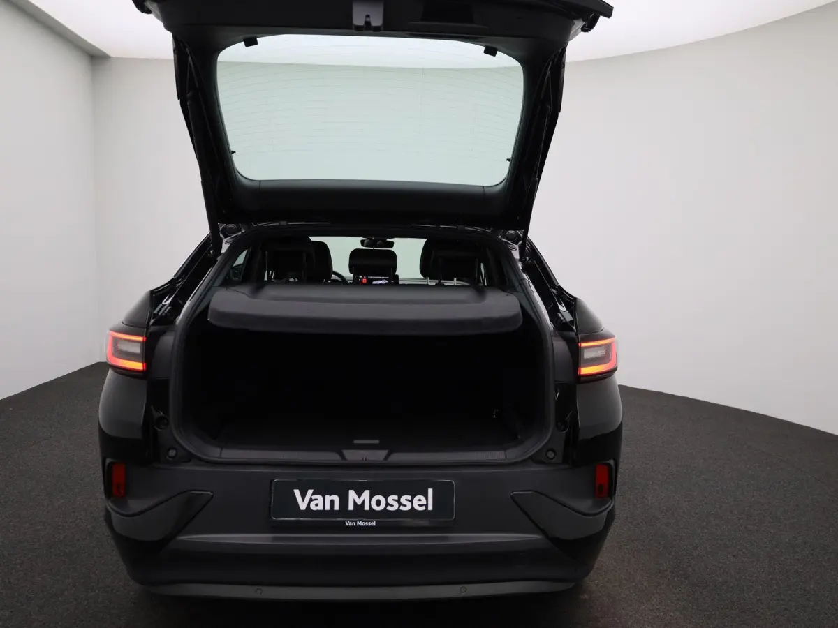 ID.5 Pro 77 kWh 204 PK| Navigatie Pro | Premium Audio | Achteruitrijcamera | Head-Updisplay | Stoelverwarming | Stuurwielverwarming | Voorruit Draadloos Verwarmbaar