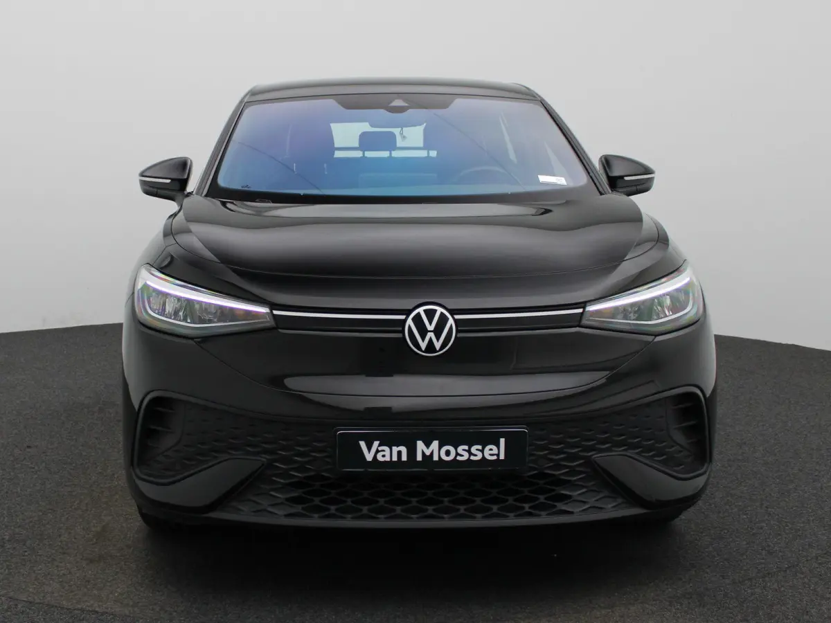 ID.5 Pro 77 kWh 204 PK| Navigatie Pro | Premium Audio | Achteruitrijcamera | Head-Updisplay | Stoelverwarming | Stuurwielverwarming | Voorruit Draadloos Verwarmbaar