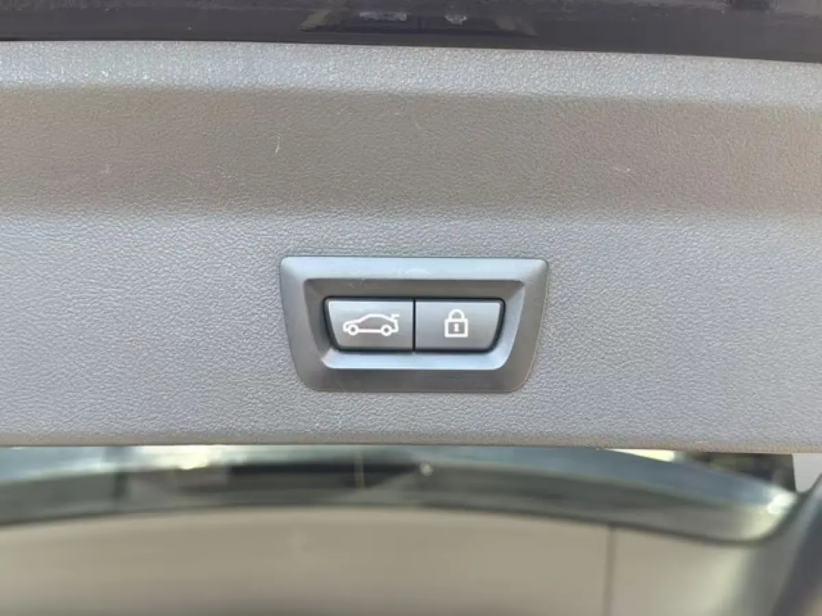 M-SPORT 80 kWh (210kW/286pk) ** LED, LEDER, PANO, ACC, ALARM, H&K SOUND,  20-inch LMV ** 1e EIG - UNFALLFREI ** ** INFORMEER OOK NAAR ONZE AANTREKKELIJKE FINANCIAL-LEASE TARIEVEN **