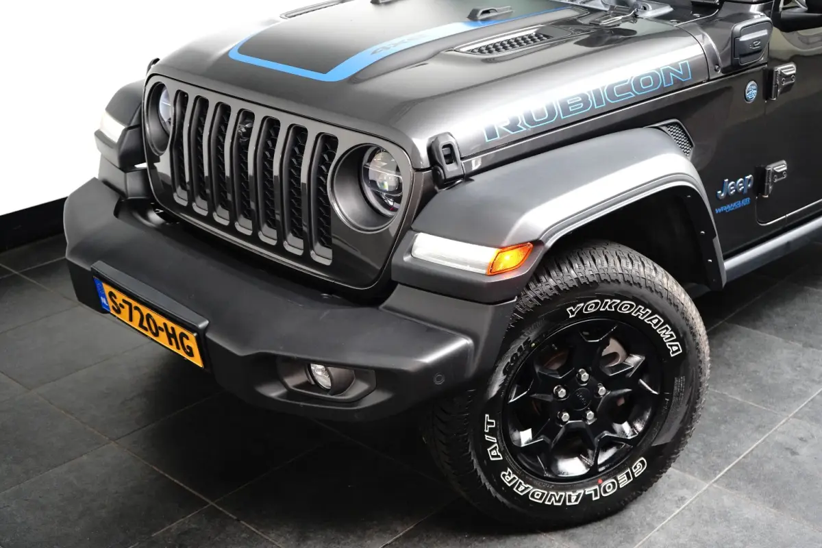 4xe 380 Rubicon l Elekt. Schuifdak l Stoel/Stuurverwarming l Leder l Dodehoek Assist l LED l Navi l Camera l