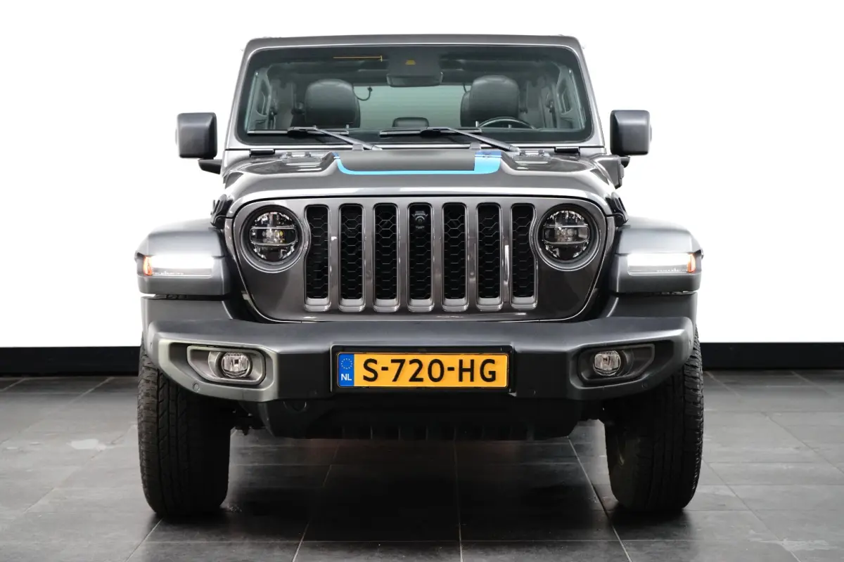 4xe 380 Rubicon l Elekt. Schuifdak l Stoel/Stuurverwarming l Leder l Dodehoek Assist l LED l Navi l Camera l