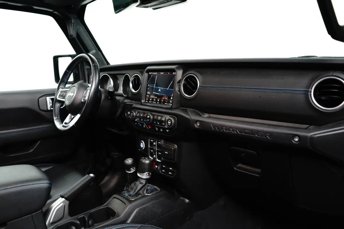 4xe 380 Rubicon l Elekt. Schuifdak l Stoel/Stuurverwarming l Leder l Dodehoek Assist l LED l Navi l Camera l