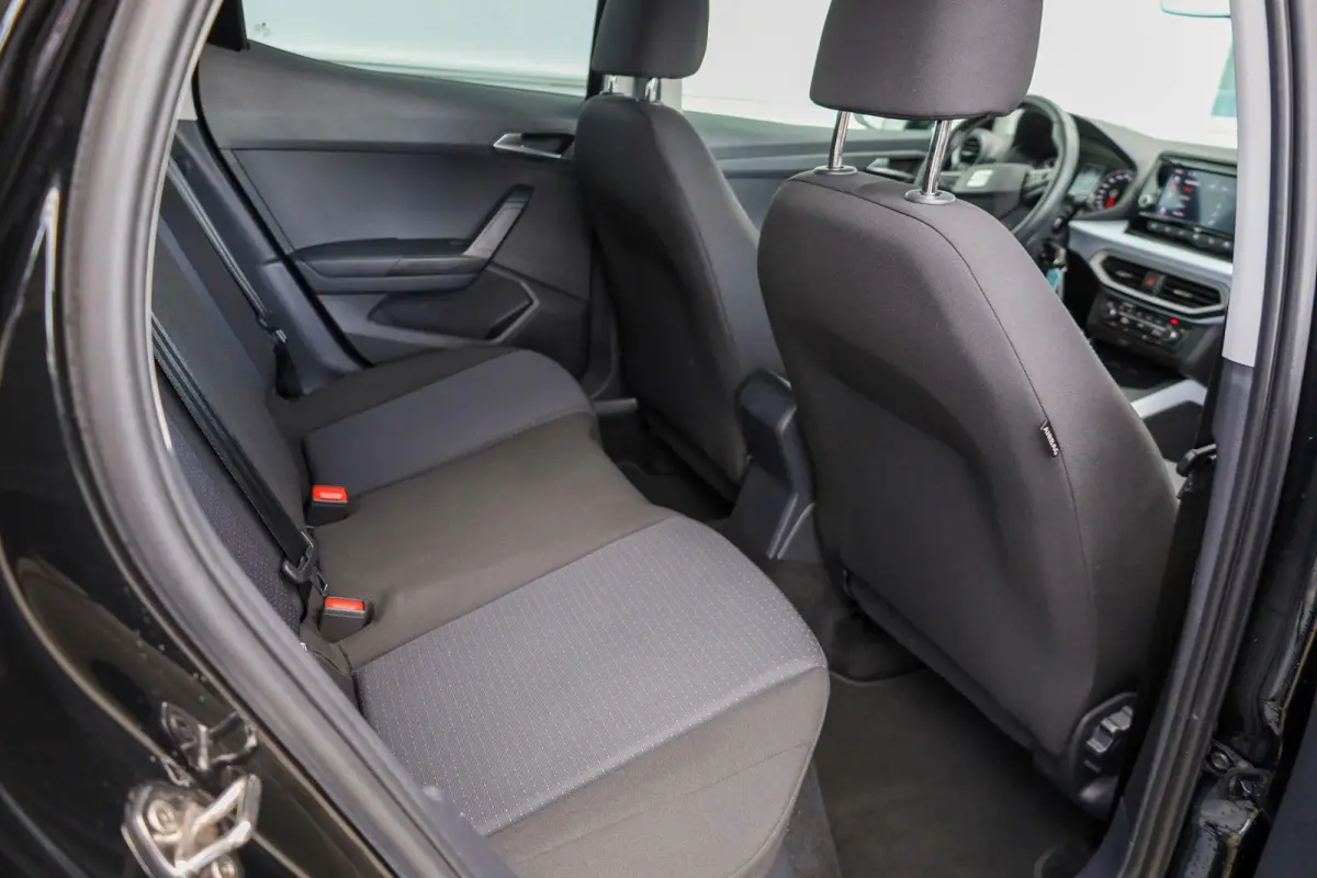 1.0 TSI 95pk Style | Parkeersensor | LM Velgen 17" | Apple Carplay/Android Auto