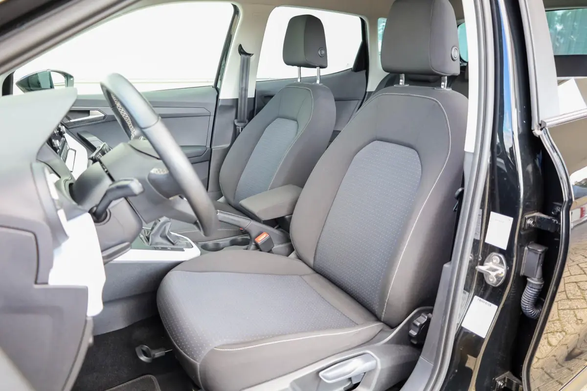 1.0 TSI 95pk Style | Parkeersensor | LM Velgen 17" | Apple Carplay/Android Auto