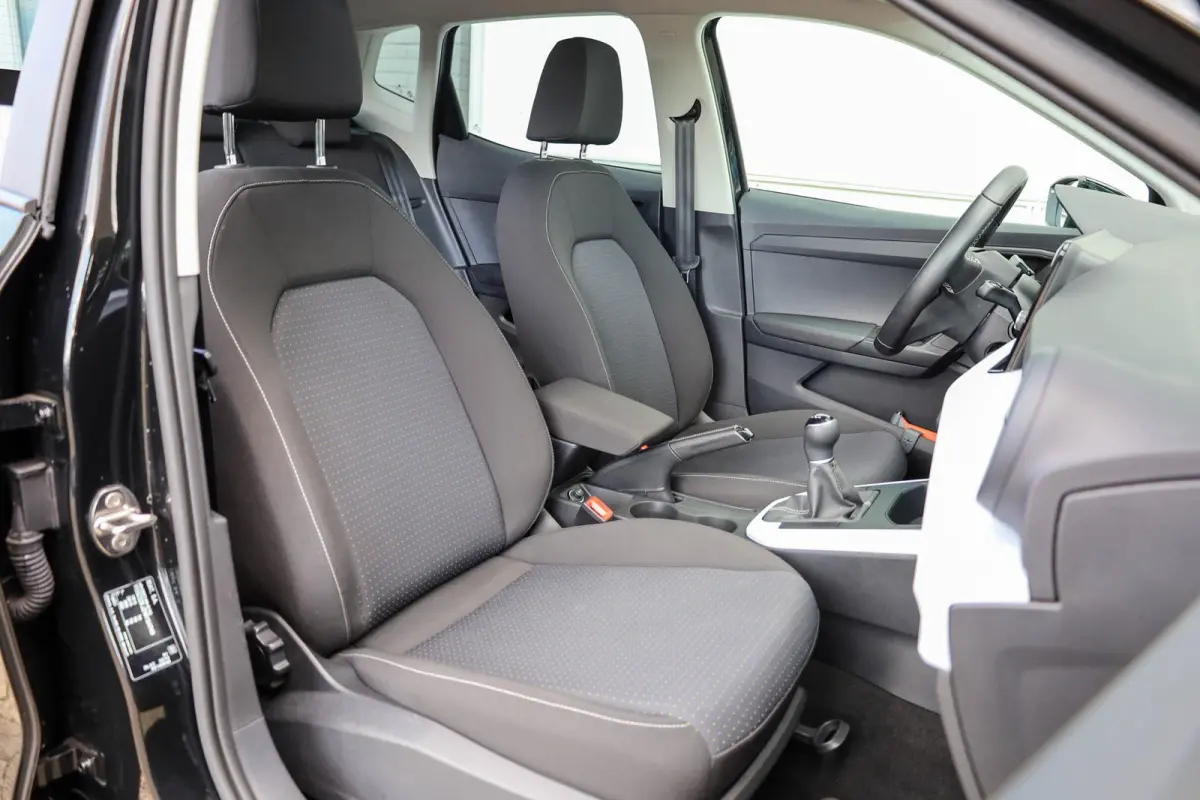1.0 TSI 95pk Style | Parkeersensor | LM Velgen 17" | Apple Carplay/Android Auto