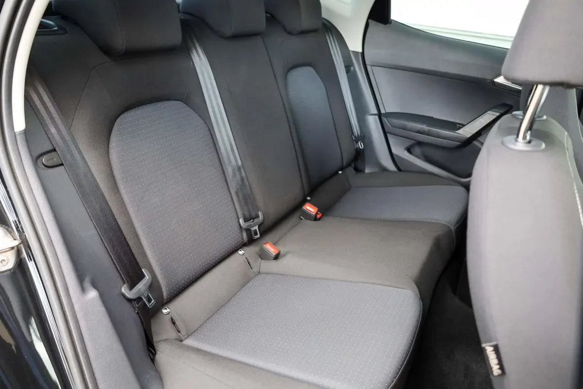 1.0 TSI 95pk Style | Parkeersensor | LM Velgen 17" | Apple Carplay/Android Auto