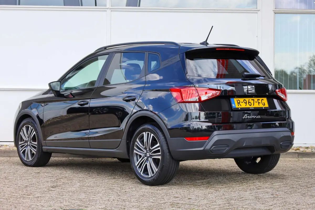 1.0 TSI 95pk Style | Parkeersensor | LM Velgen 17" | Apple Carplay/Android Auto