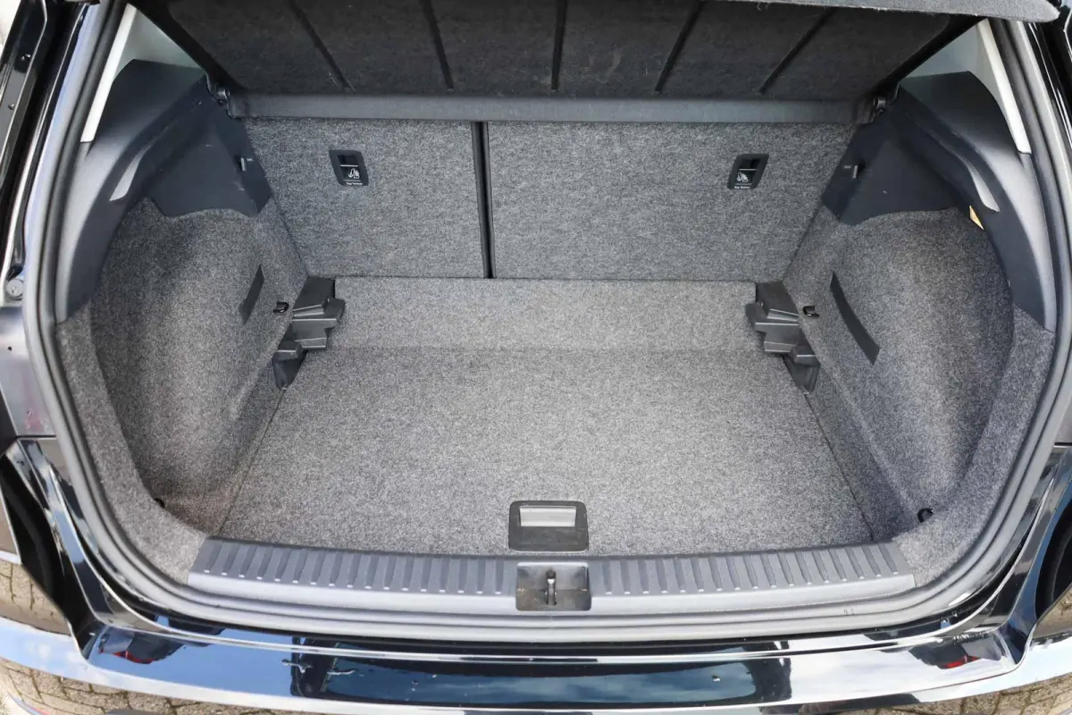 1.0 TSI 95pk Style | Parkeersensor | LM Velgen 17" | Apple Carplay/Android Auto