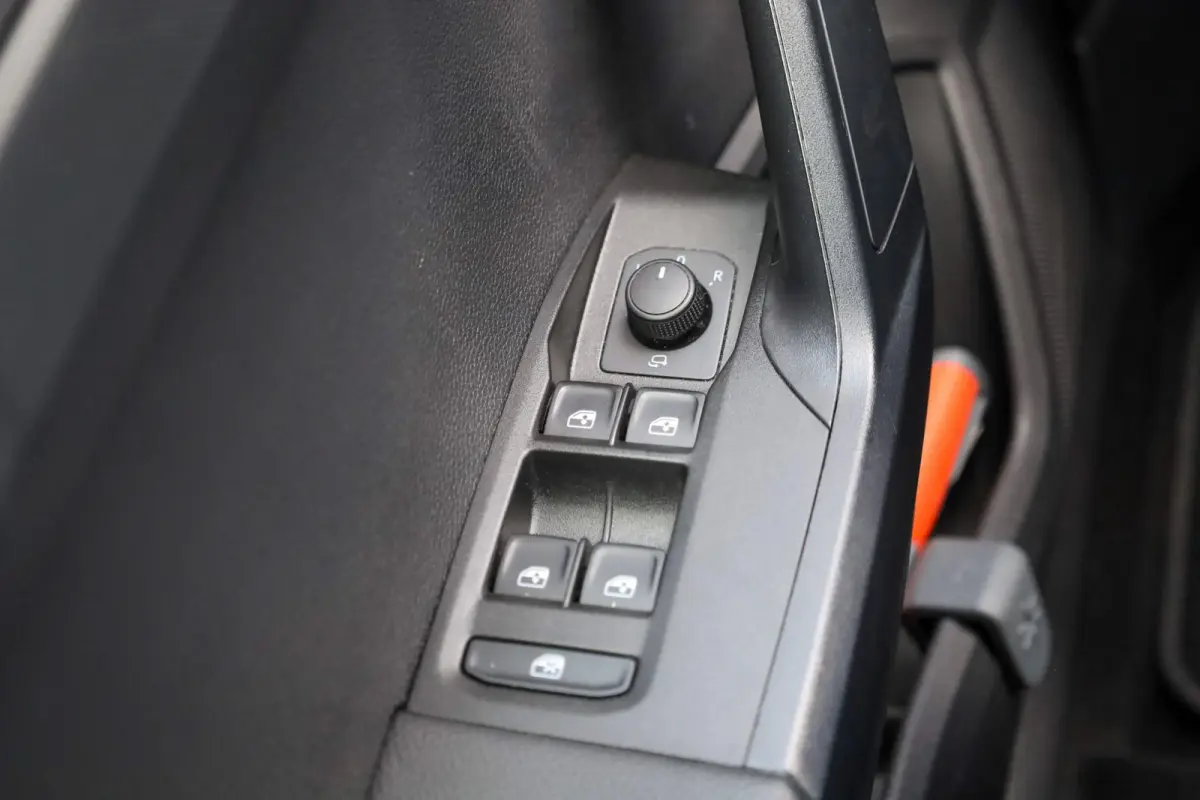 1.0 TSI 95pk Style | Parkeersensor | LM Velgen 17" | Apple Carplay/Android Auto