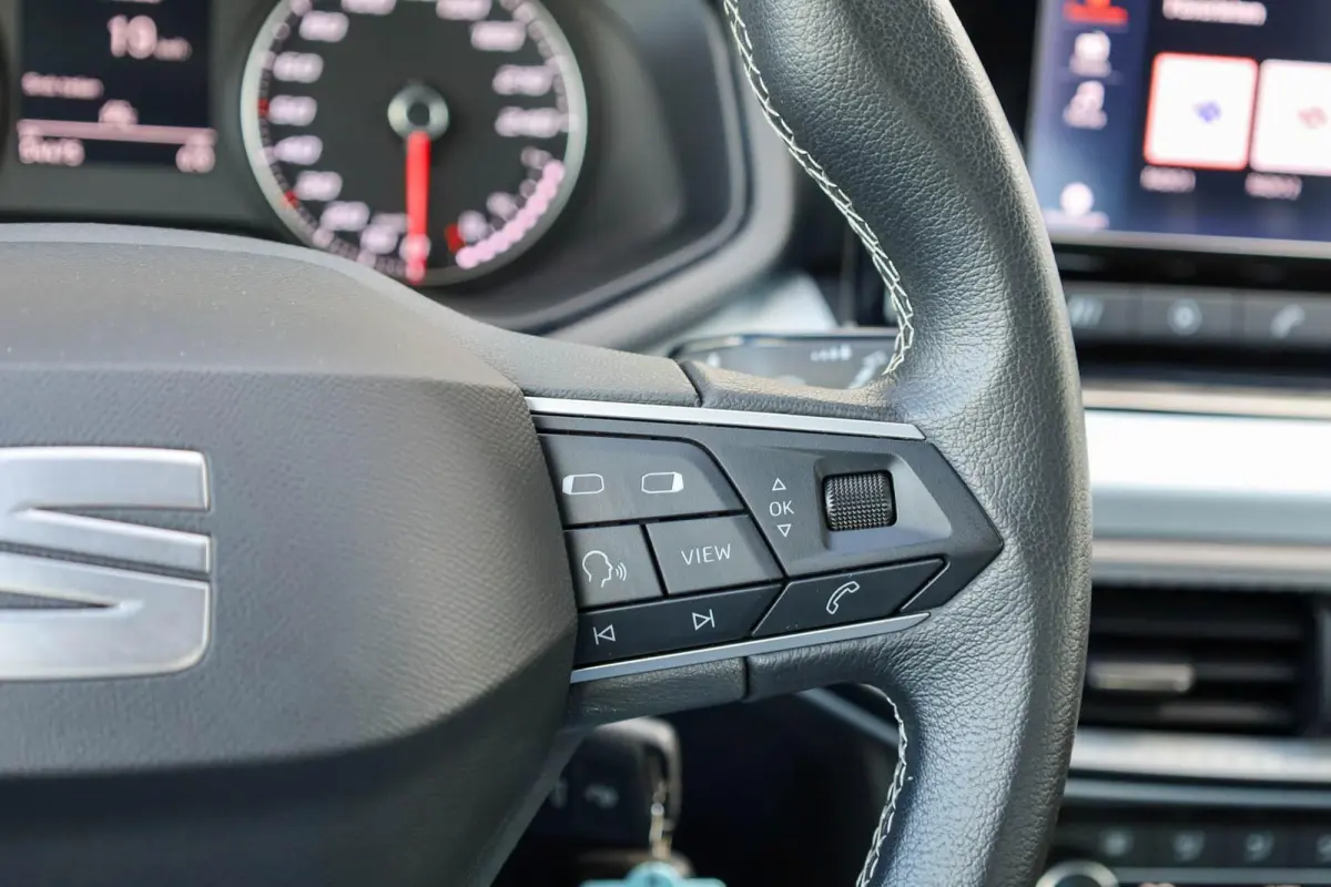 1.0 TSI 95pk Style | Parkeersensor | LM Velgen 17" | Apple Carplay/Android Auto