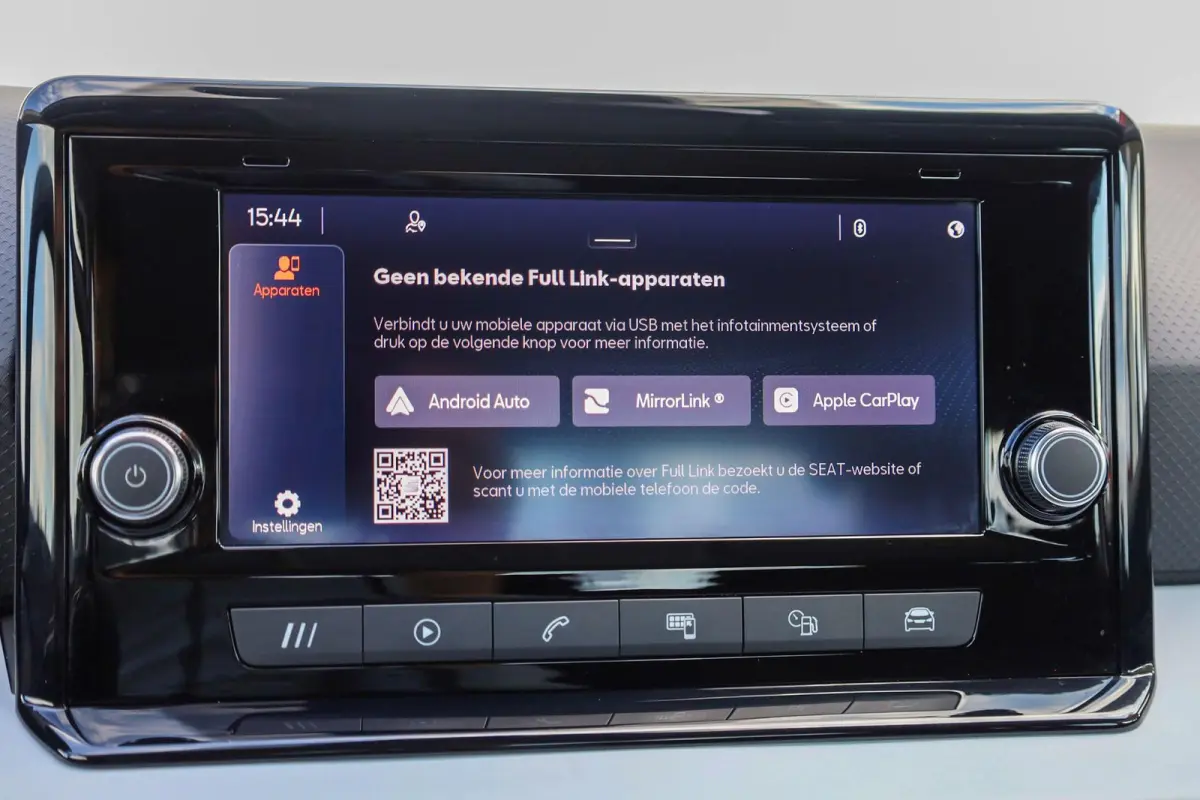 1.0 TSI 95pk Style | Parkeersensor | LM Velgen 17" | Apple Carplay/Android Auto