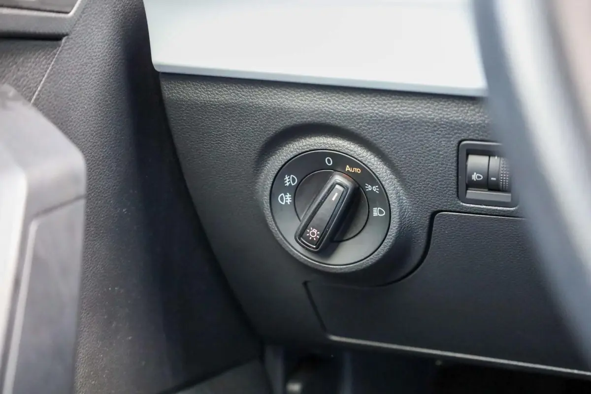 1.0 TSI 95pk Style | Parkeersensor | LM Velgen 17" | Apple Carplay/Android Auto