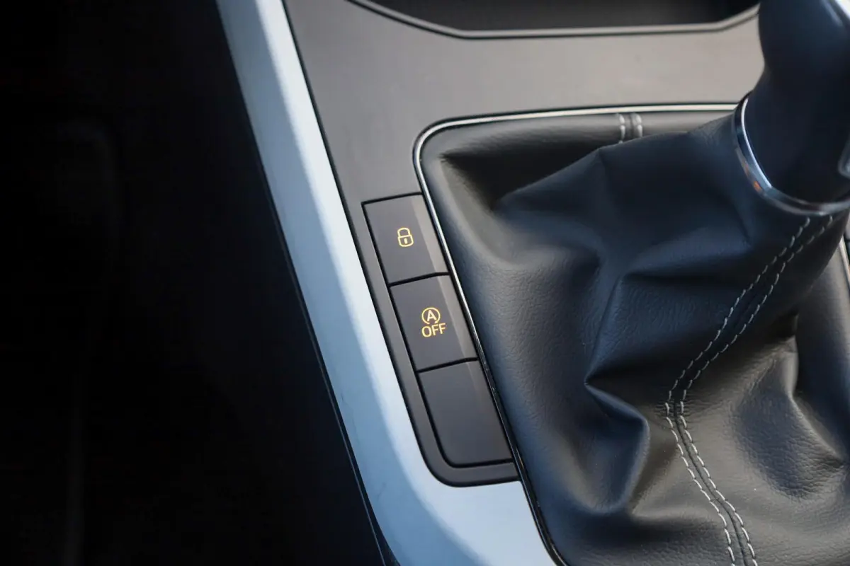 1.0 TSI 95pk Style | Parkeersensor | LM Velgen 17" | Apple Carplay/Android Auto
