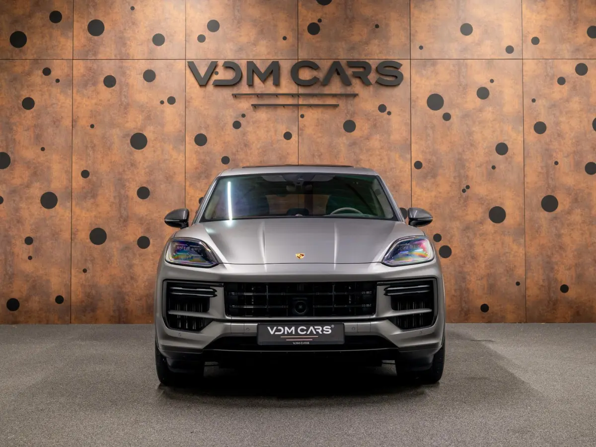 4.0 Turbo E-Hybrid | PCCB | Carbon | Burmester | Massage | PDCC | InnoDrive |