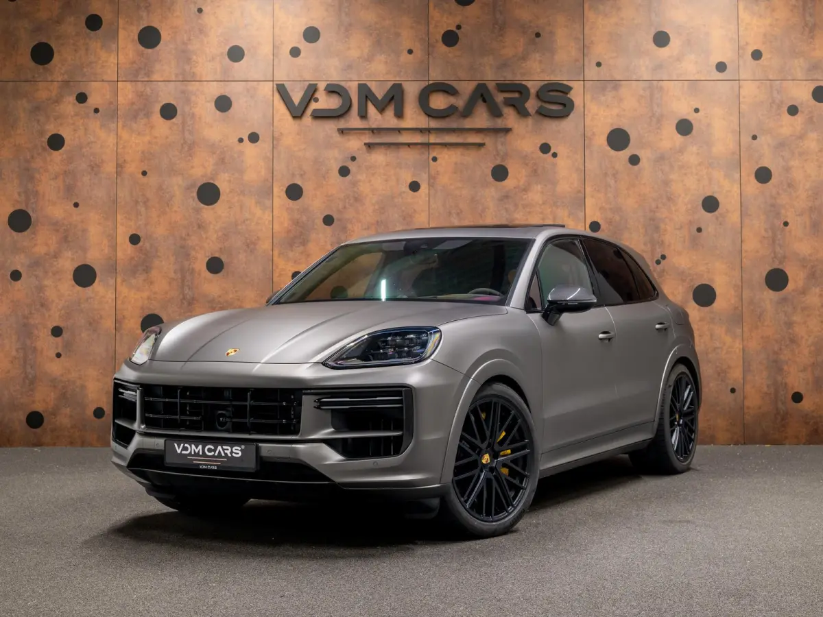 4.0 Turbo E-Hybrid | PCCB | Carbon | Burmester | Massage | PDCC | InnoDrive |