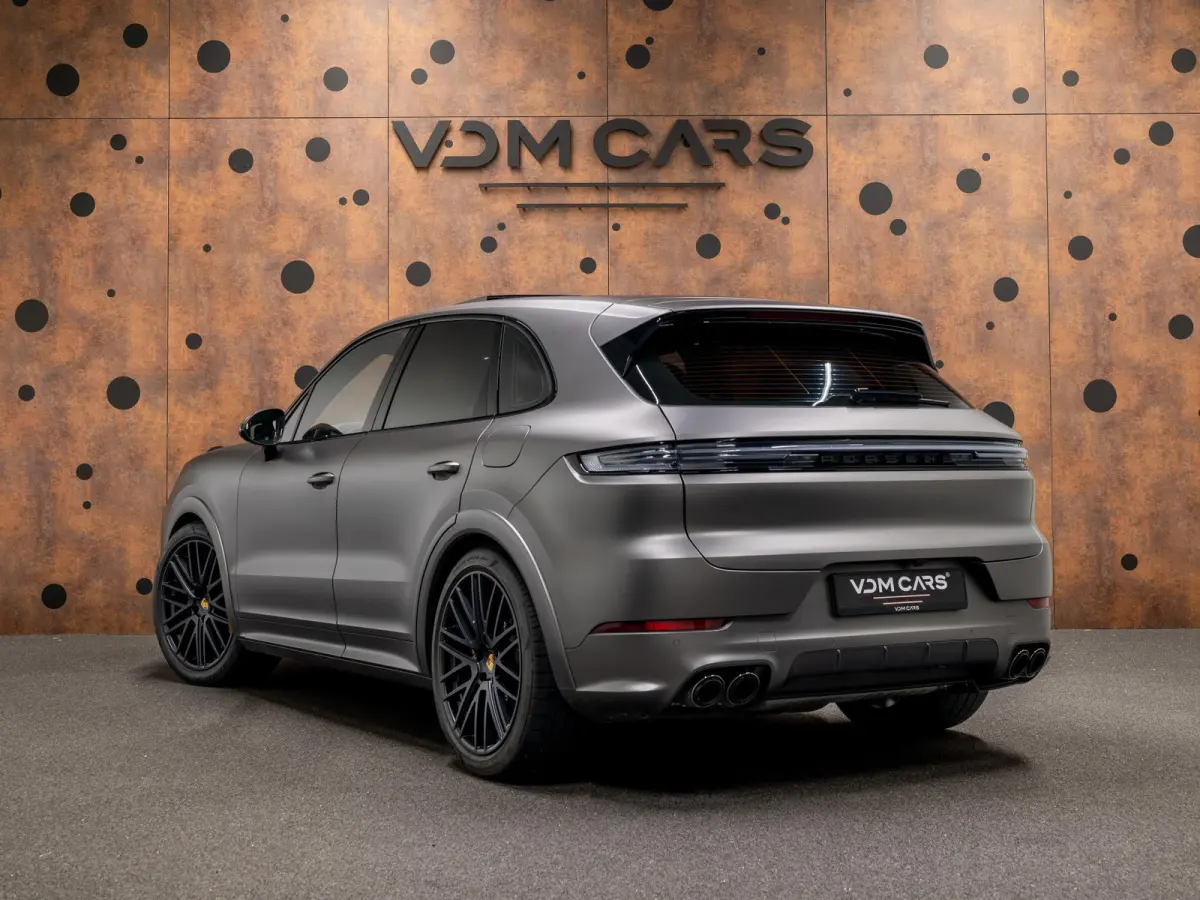 4.0 Turbo E-Hybrid | PCCB | Carbon | Burmester | Massage | PDCC | InnoDrive |
