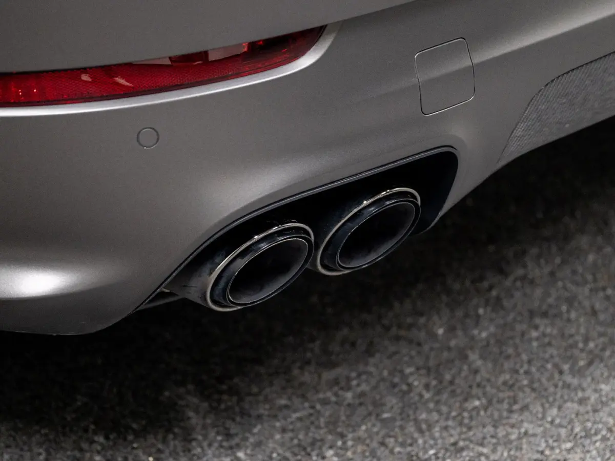 4.0 Turbo E-Hybrid | PCCB | Carbon | Burmester | Massage | PDCC | InnoDrive |
