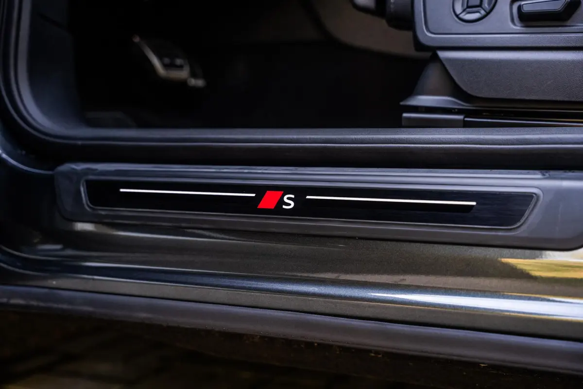 2.0 TFSI e-hybrid quattro S Edition Competition | Bijrijders Display | 21" Velgen