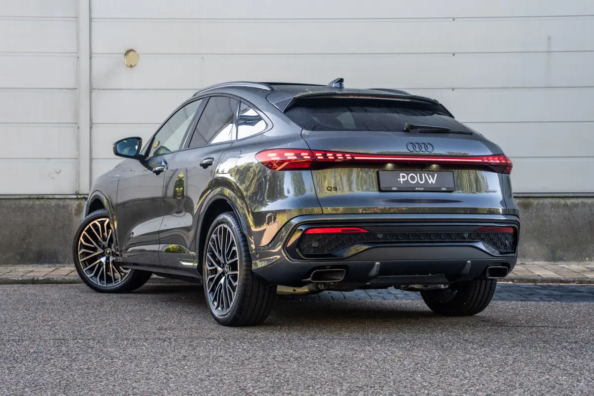 2.0 TFSI e-hybrid quattro S Edition Competition | Bijrijders Display | 21" Velgen