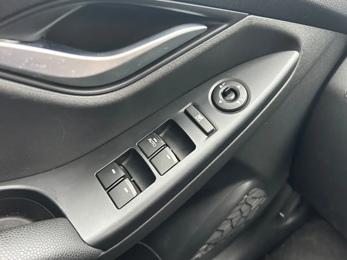 1.6i i-Vision | Automaat | 16" Lichtmetalen velgen | Parkeersensoren achter