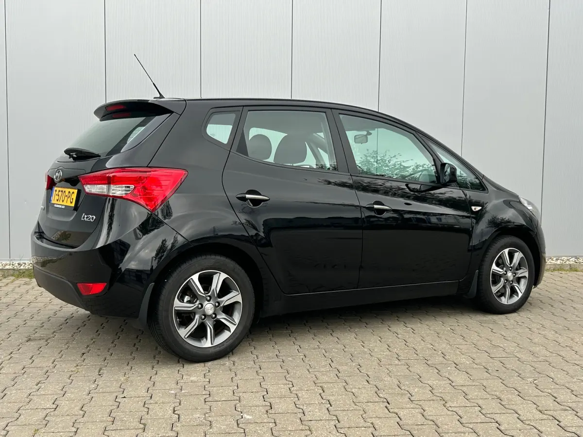 1.6i i-Vision | Automaat | 16" Lichtmetalen velgen | Parkeersensoren achter