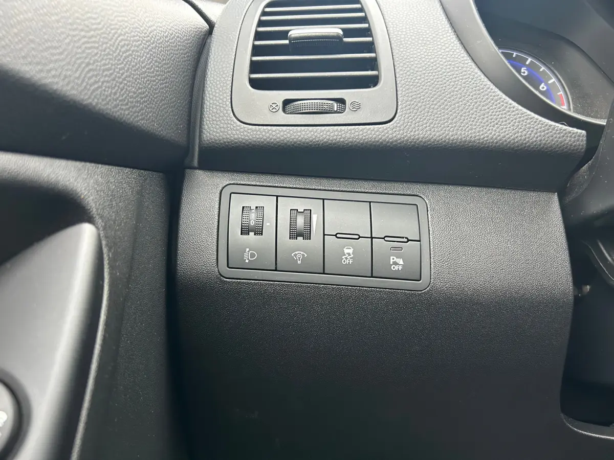 1.6i i-Vision | Automaat | 16" Lichtmetalen velgen | Parkeersensoren achter