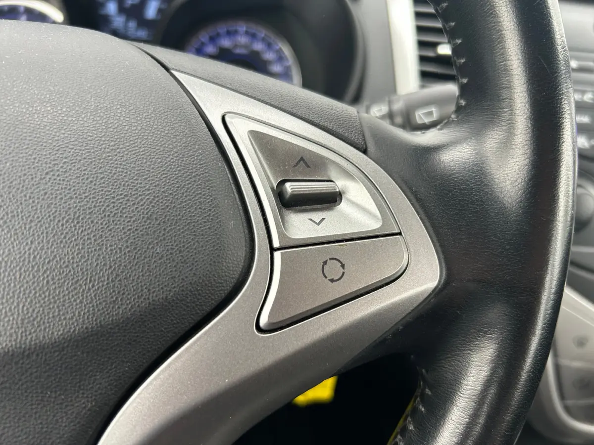 1.6i i-Vision | Automaat | 16" Lichtmetalen velgen | Parkeersensoren achter